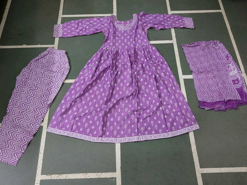 Kurti Pant Dupatta Set.....