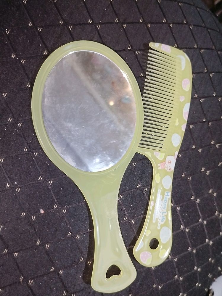 Cute Korean Mirror And Comb