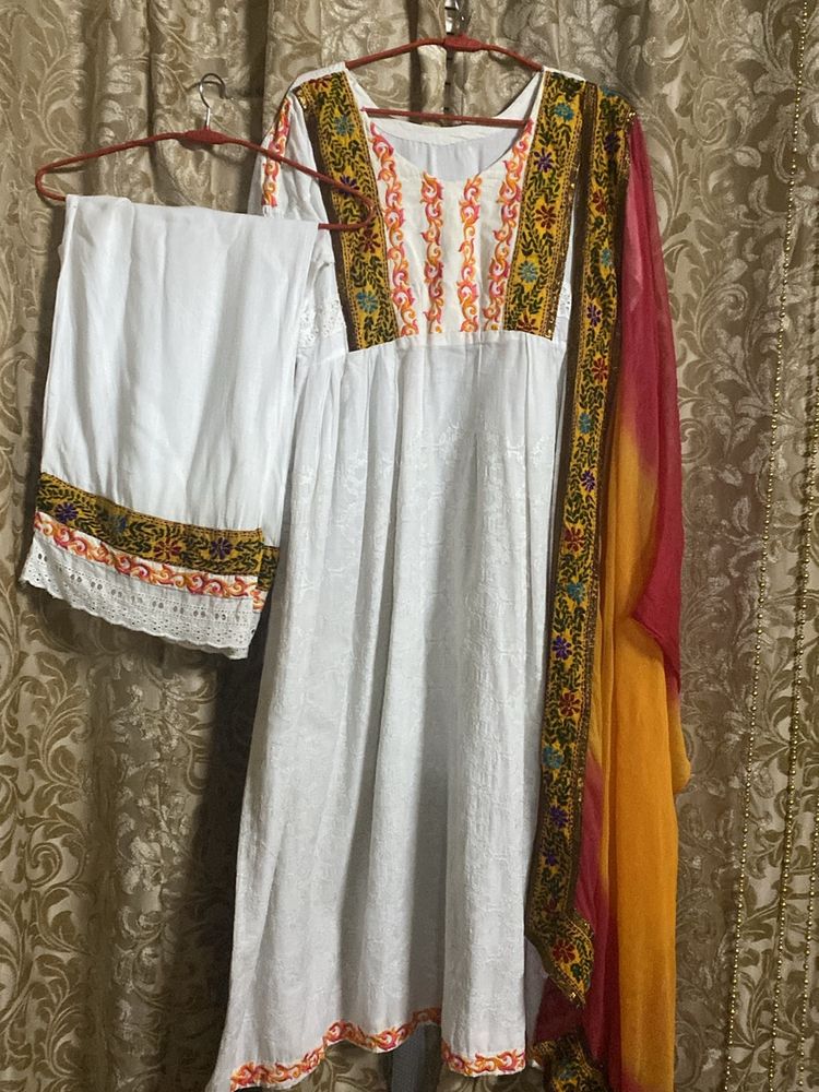 Chikankari Gown Set