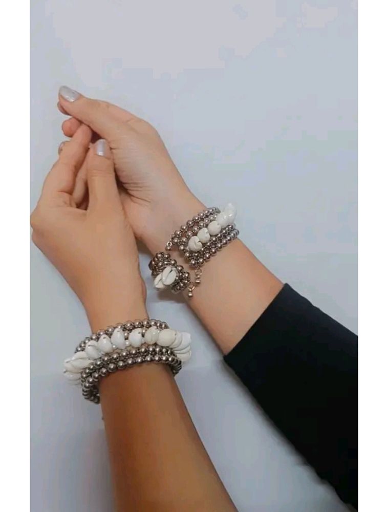 Top Demanding Beads With Shell Bracelet For Women