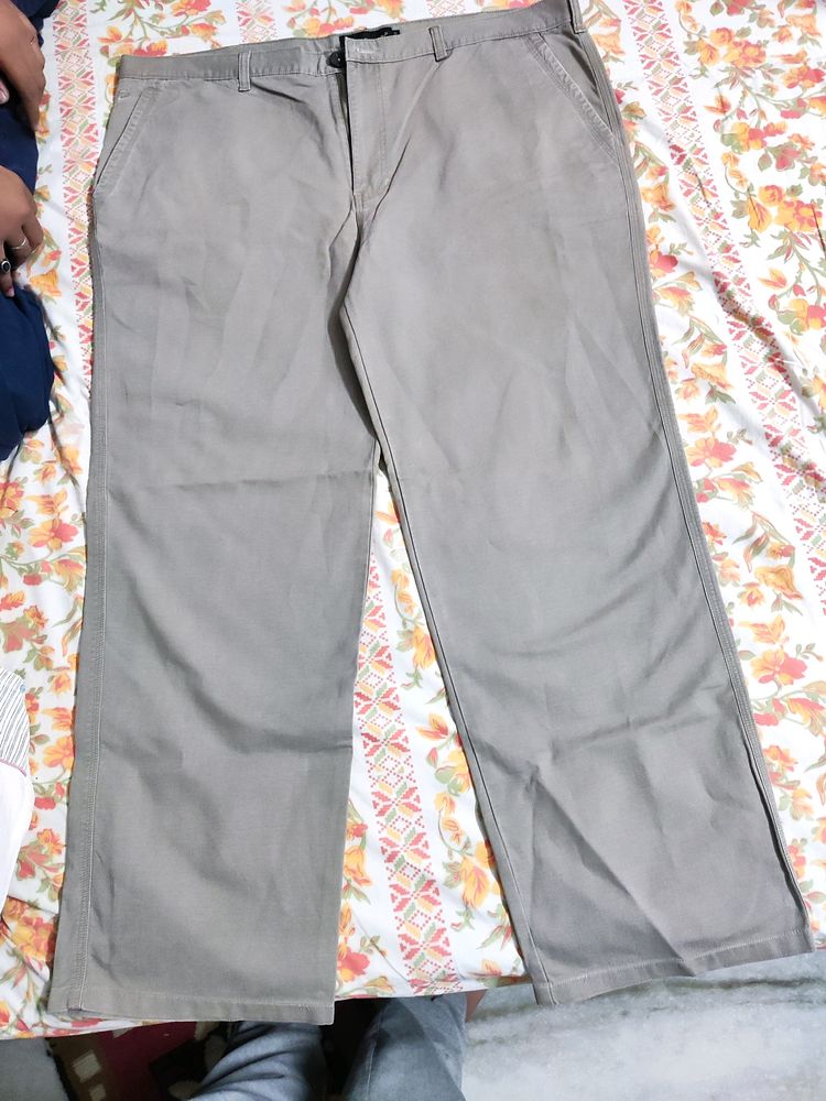 MEN'S GREY TROUSER ( Chilly saucer)