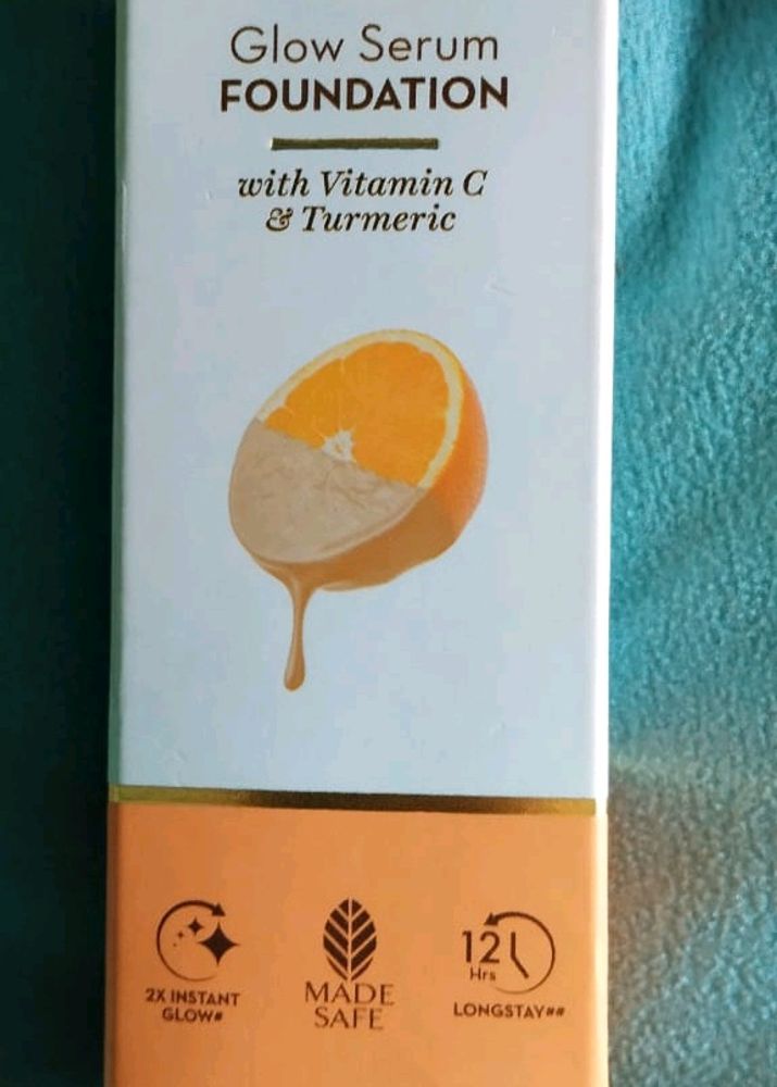 Mama Earth Glow Serum Foundation Vitamin C