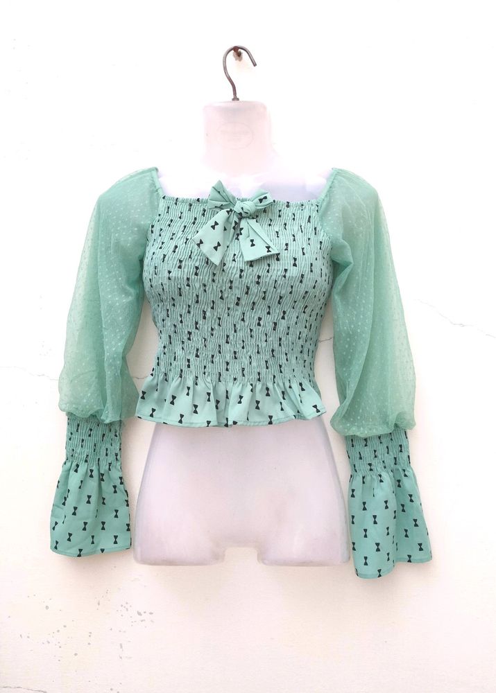 CUTE  BOW TOP ( Unused) 💚 ☘️🍃