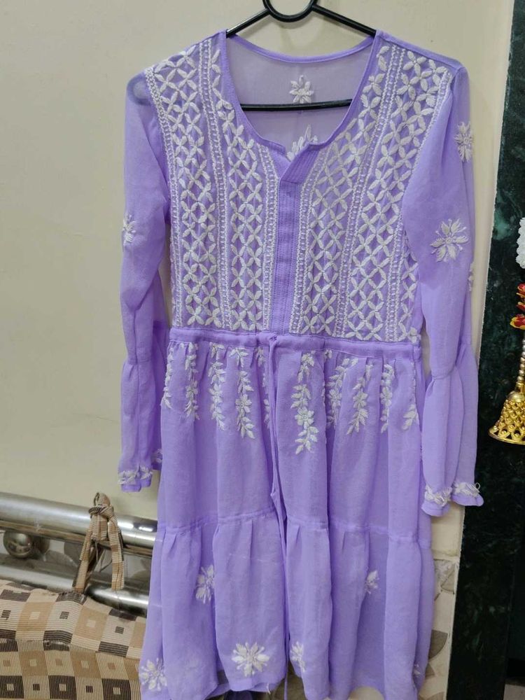 Short Chikankari Kurti