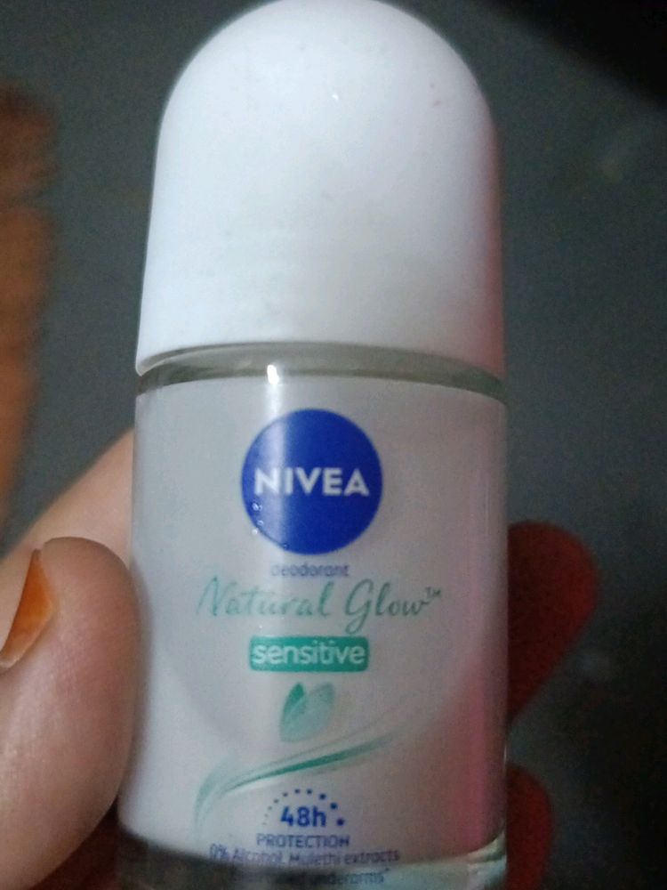 Nivea deodorant Roll On