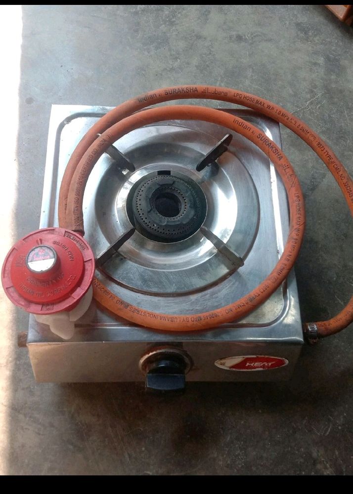 Gas Stove With Regulator And Pipe