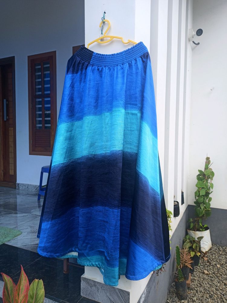 💙Blue shades Full skirt🥰