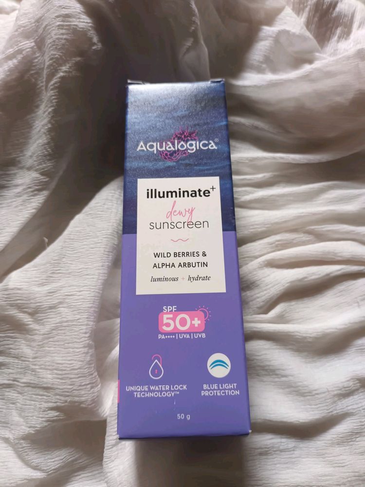 Aqualogica Illuminate +dewy Sunscreen