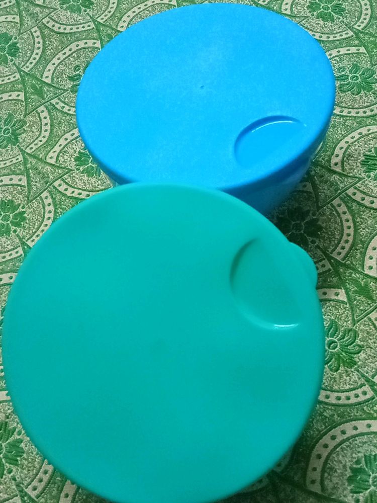 Plastic Tubs 2 pieces