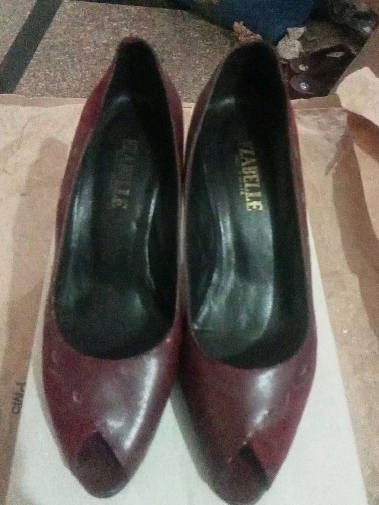 Maroon Sandles , Made In Brazil, Size 7