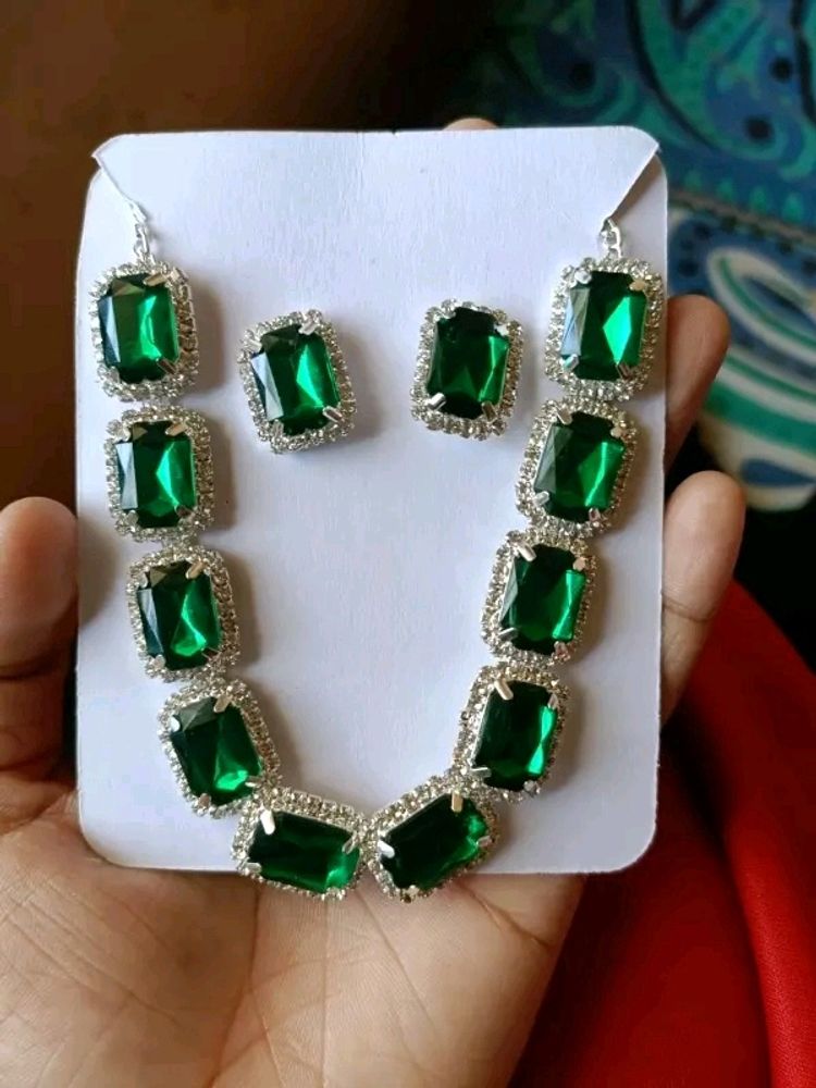 Emerald Set Necklace