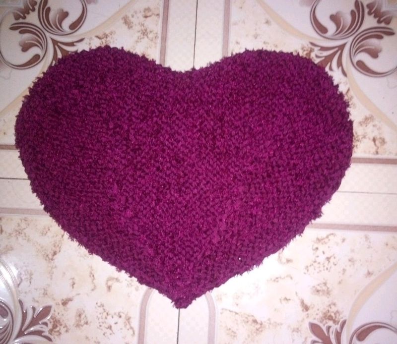 Heart Shaped Table/Door Mat💜