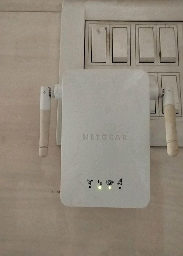 🎁🎁Big Offer NETGEAR Wifi Range Extender