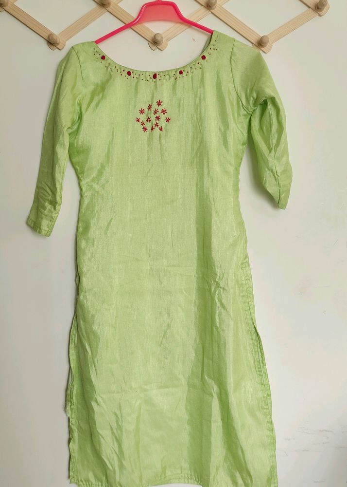 Diwali Sale :Green Quality Stitched Kurti