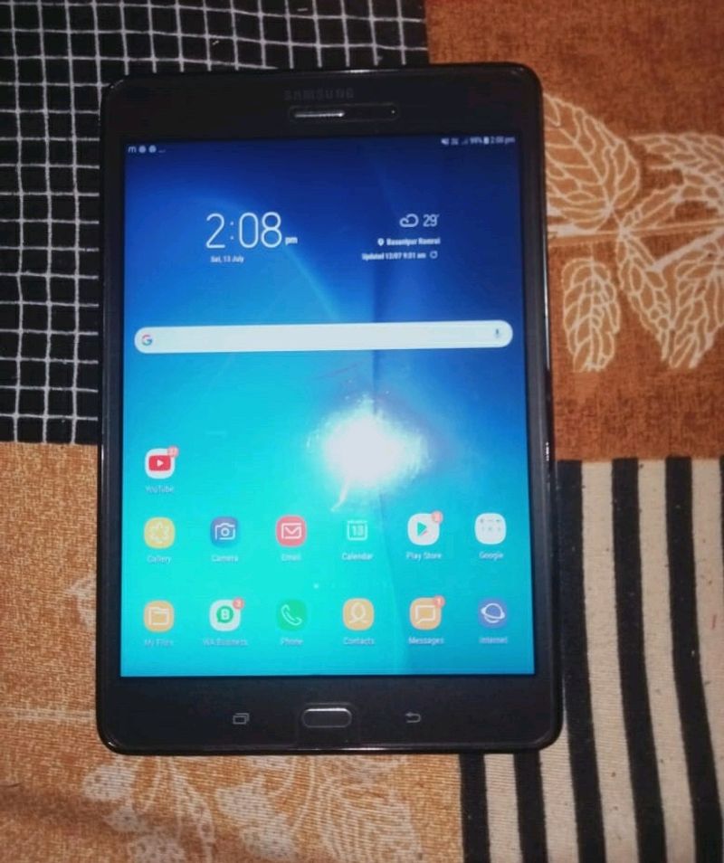 Samsung Galaxy Tab A SM-T355YZAAINS टैबलेट (8 इंच,