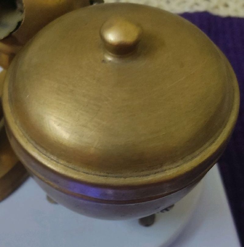 Brass Bowl Wit Lid