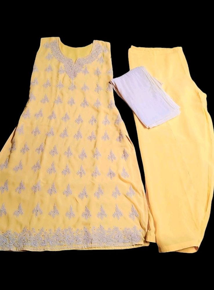 Kurta Set With Dupatta