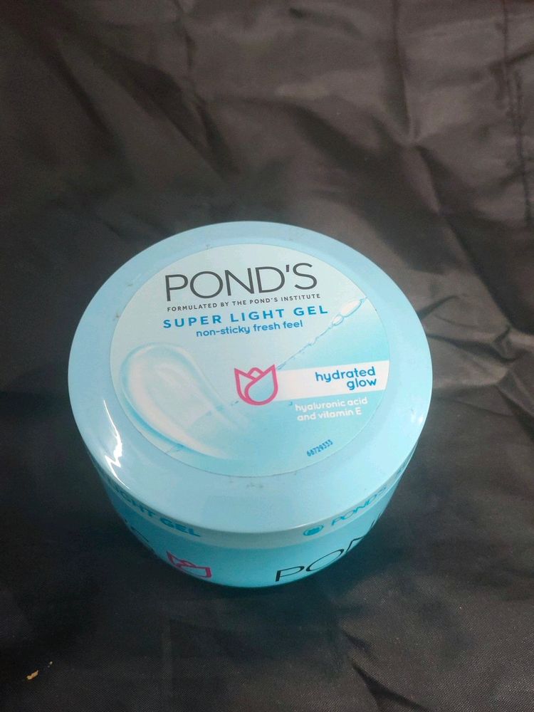 Pond's Super Light Gel