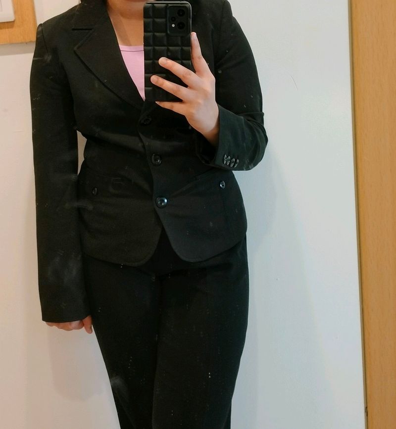 A Beautiful black Blazer For Meetings, Casual Out