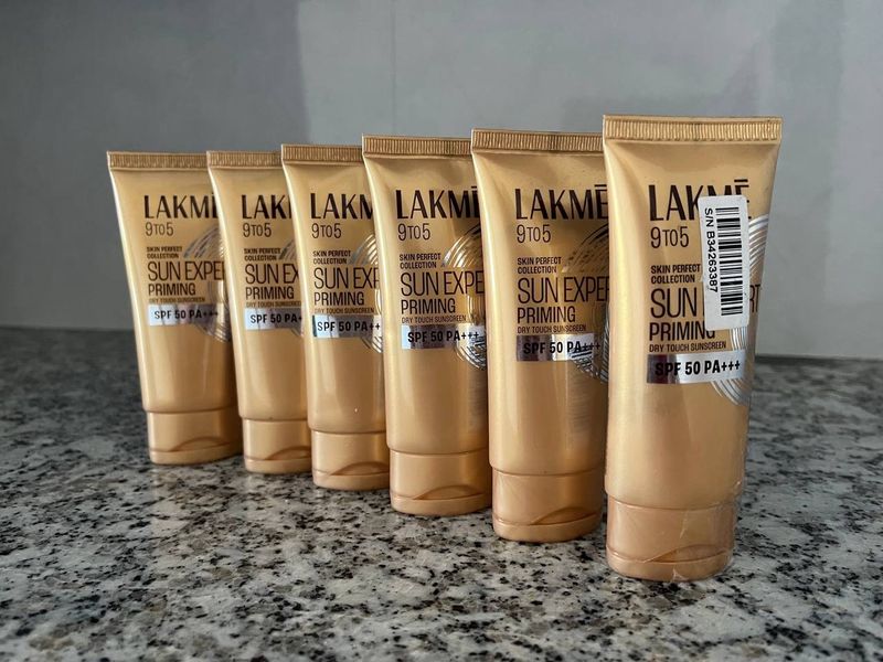 Lakme Sun Expert Primer + Sunscreen, SPF 50 PA+++