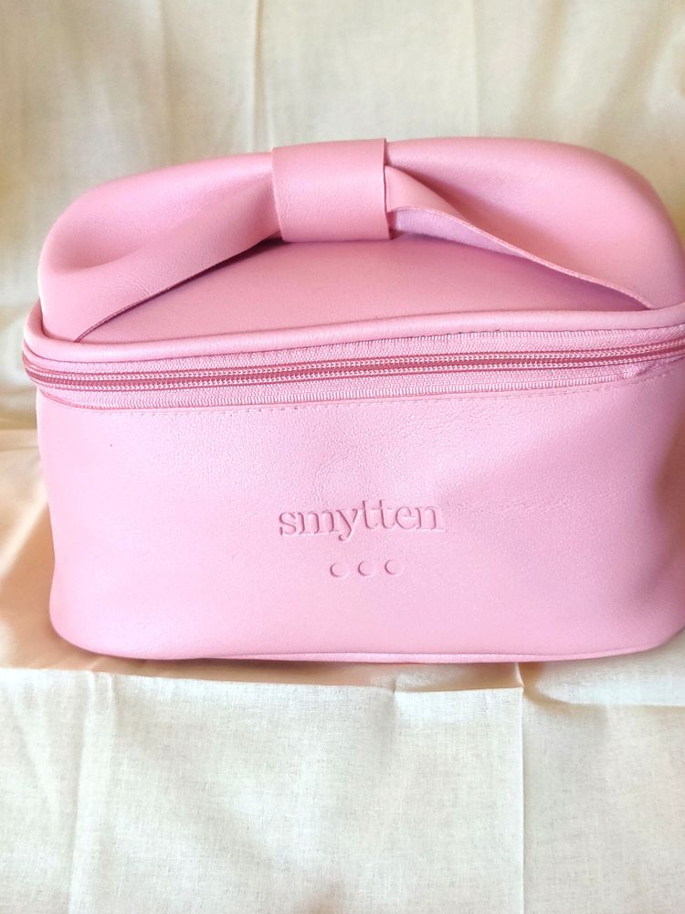 SMYTTEN BOW BAG