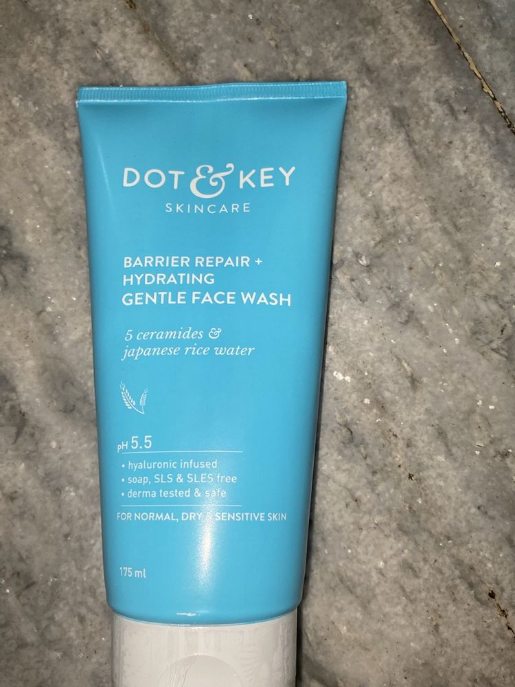 Dot And Key Brand New Facewash
