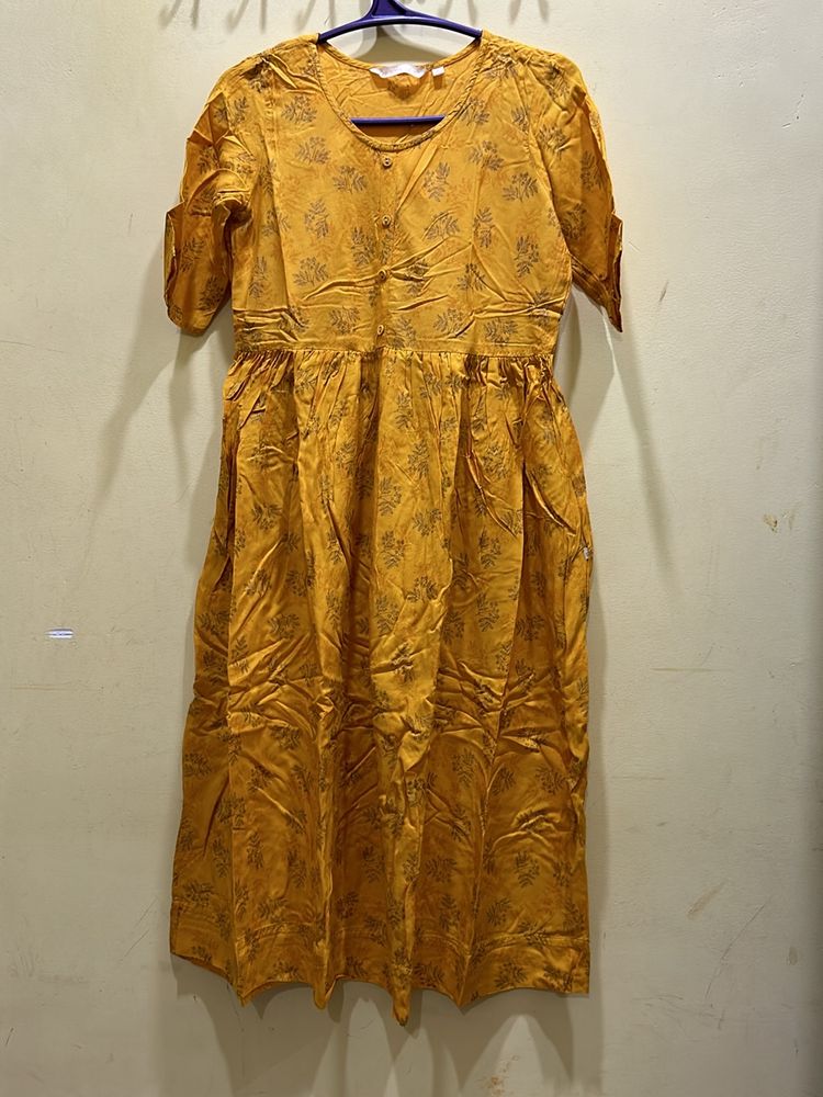 Avaasa Yellow Kurta Size S