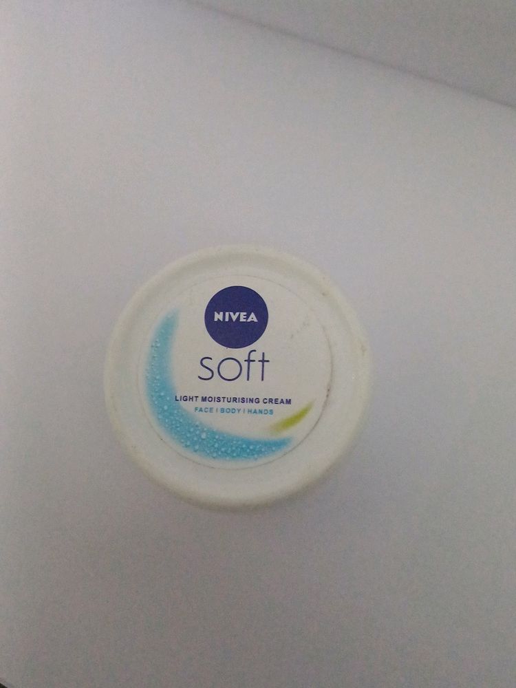 *NEW* Nivea Soft Cream