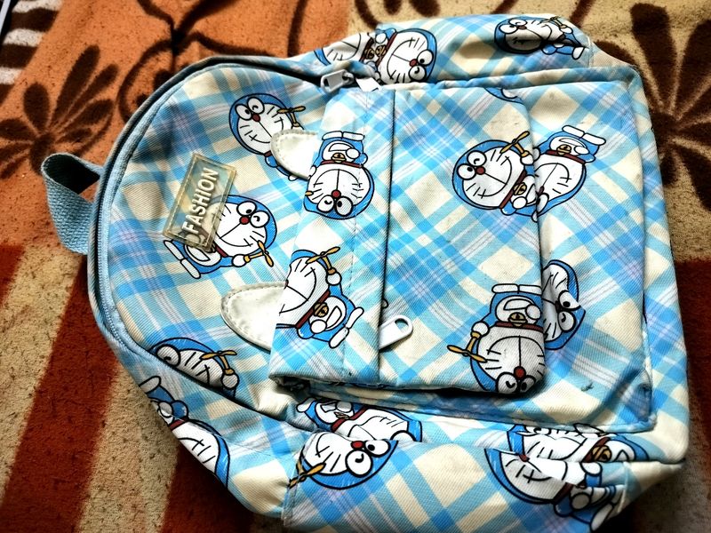 Blue Doraemon Picnic Bag