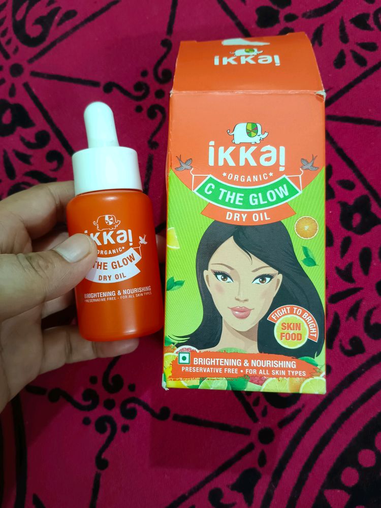 Ikkai by lotus vitamin c Dry oil