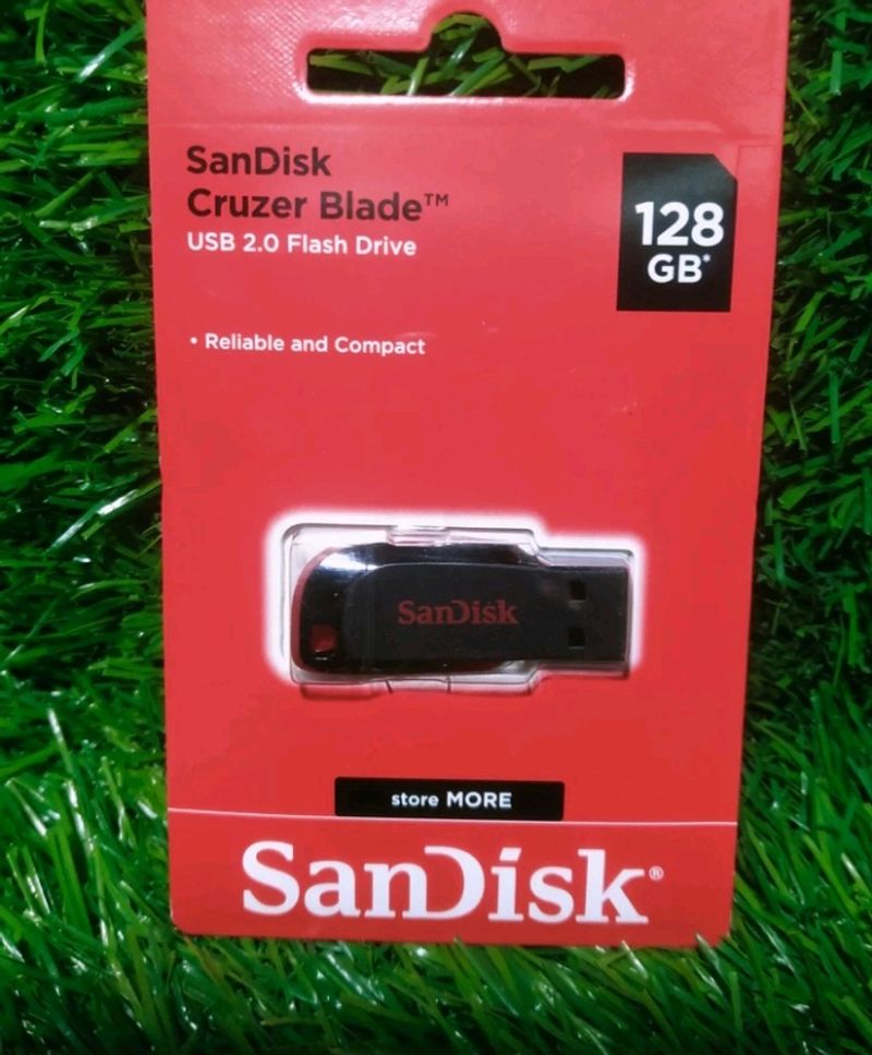 SanDisk 128 GB Pendrive