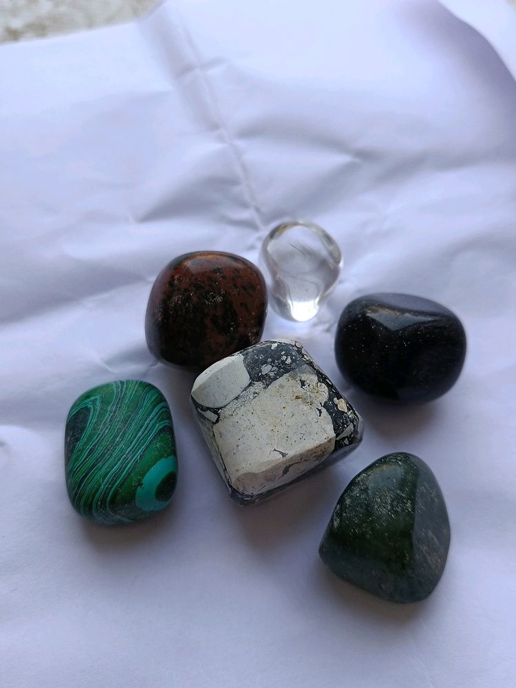 NATURAL CRYSTAL TUMBLES