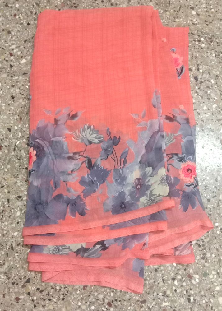 Peach Colour Floral Printed Saree With Blouse