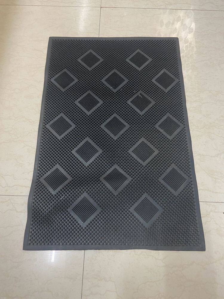 40X60- Material : Rubber - Black Colour- Pack of 1