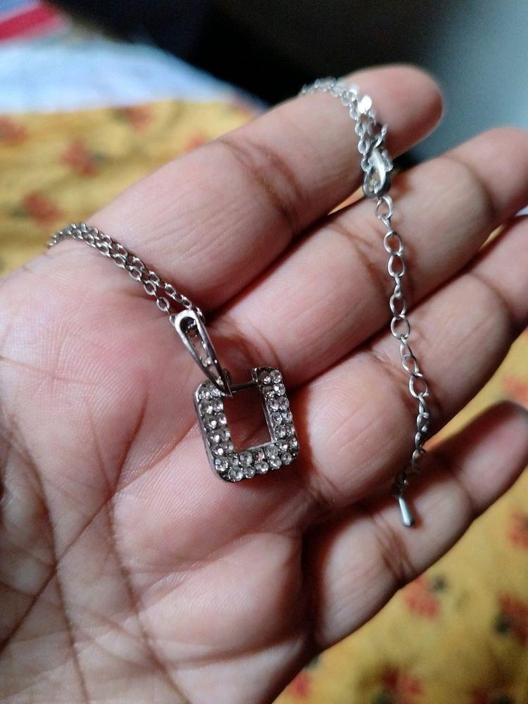 Square Shape Chain