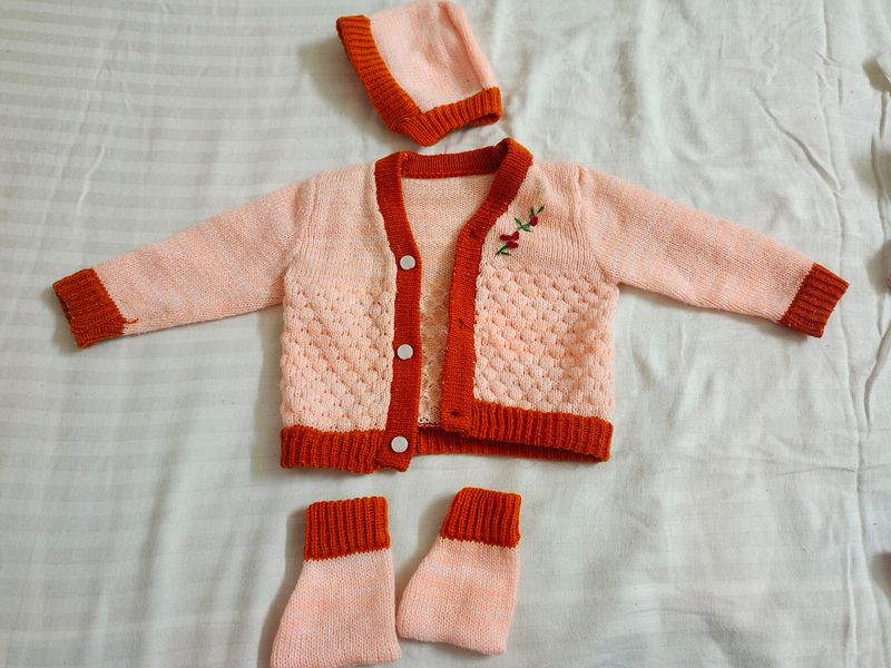 Sweater For 3 To 9 Months With Head Cap And Socks