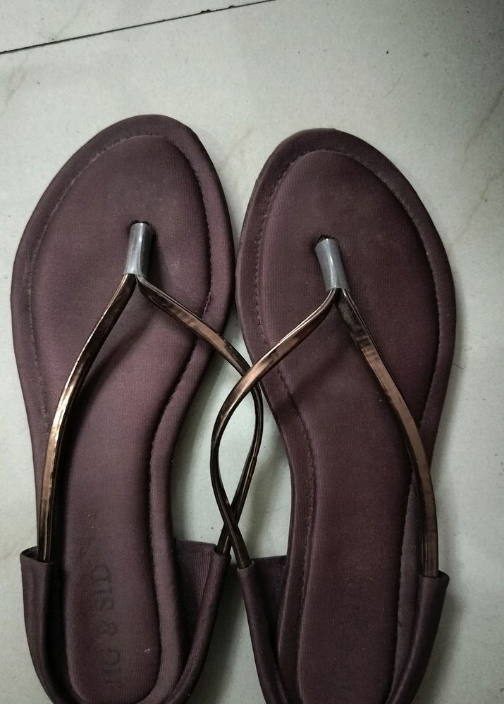 Burgundy Fashionable Footwear