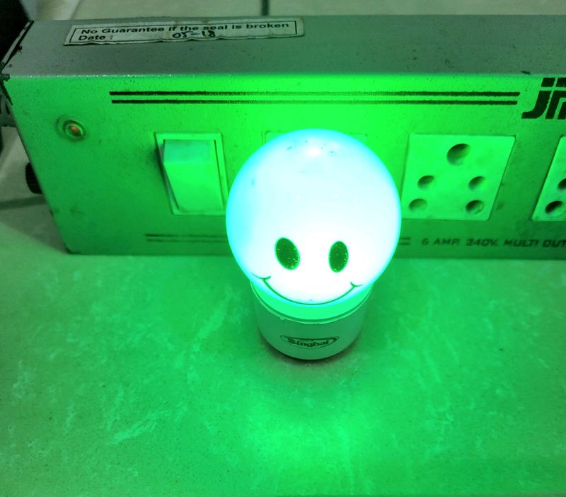 Emoji Elite Night Lamp Green Smiley