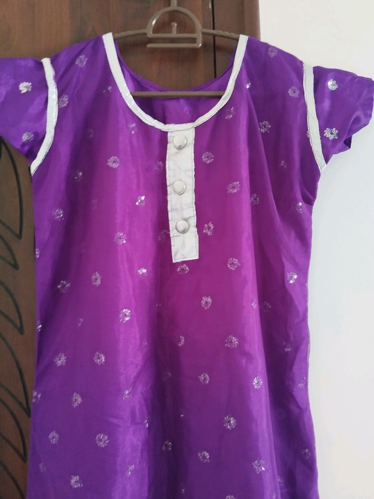 M Size Netted Kurtha Rarely Used