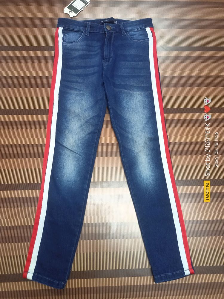 (H-76) 28 Size Slim Fit Denim Jeans