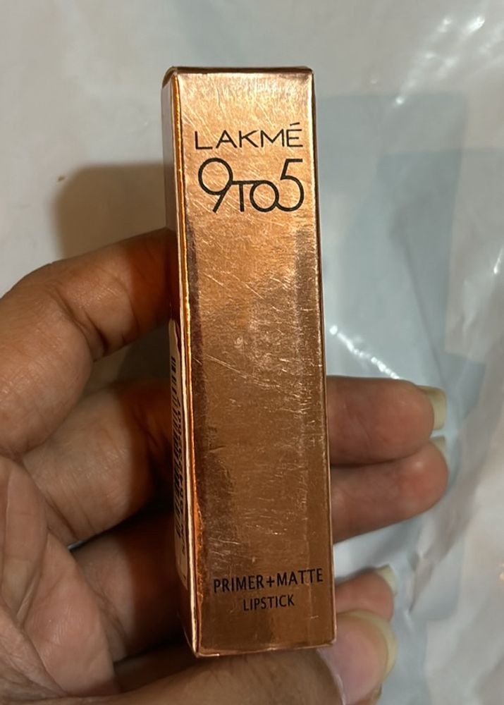 Lakme 9To5