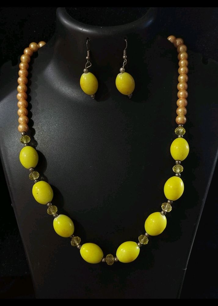 YELLOW CRYSTAL SET