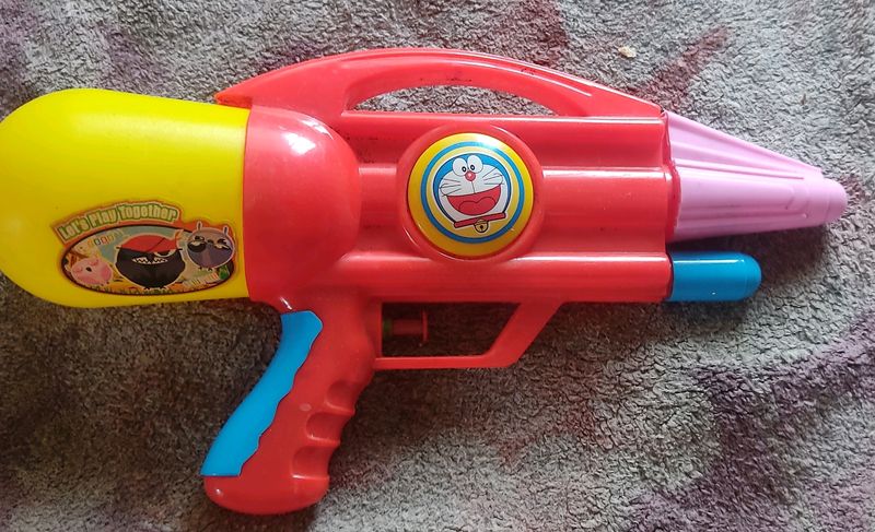 Doraemon Water Gun.