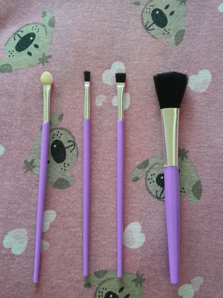 Make-up Brushes