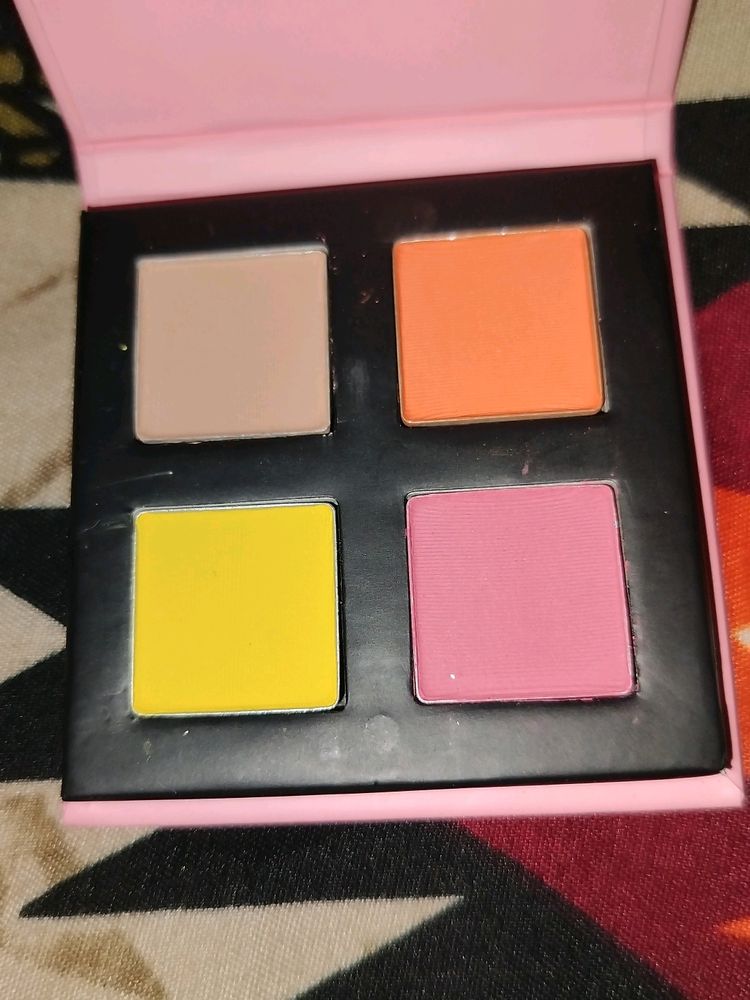 Myglamm Popxo Eyeshadow Pallette - Hot Mess