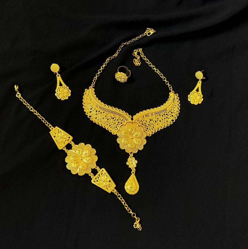 Gold Plated Jewellery Set