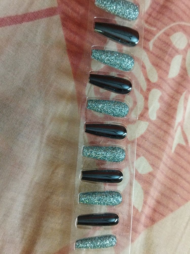 Artificial Nail Art