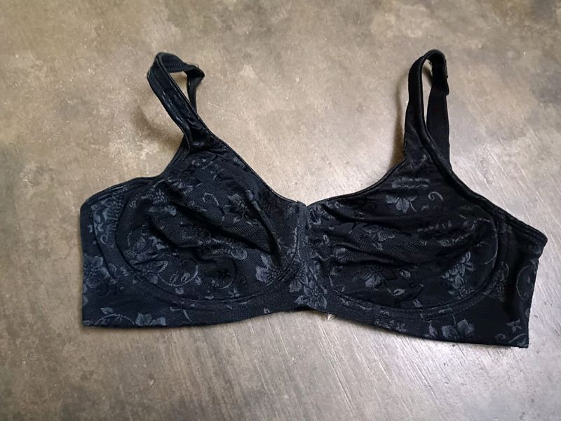 Black Net Type Bra