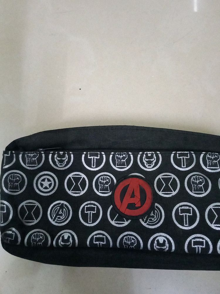 AVENGERS PENCIL POUCH