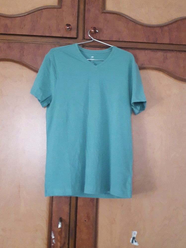 Nwt Tshirt S